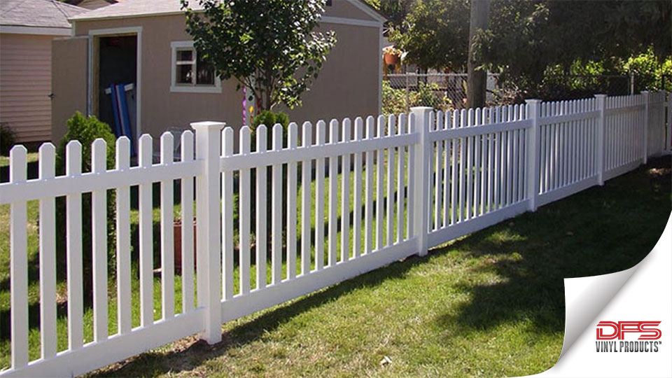 picket-vinyl-fence-evergreen-white_2