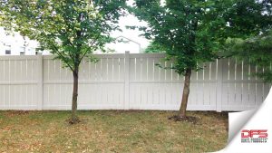 Read more about the article Calgary Fence Contractors: Vinyl Systems That Stand Up to Chinook Winds